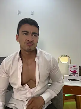 Snapshot of Chris_Clarck chatting on 11/20/25, 07:57 Chris Clarck online show from 11/20/25, 07:57