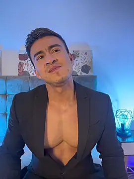 Chris Clarck online show from 02/03/26, 12:10