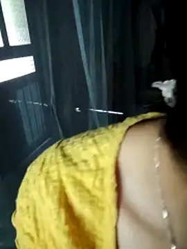 Snapshot of shy-bany123 chatting on 11/14/25, 11:57 shy-bany123 online show from 11/14/25, 11:57