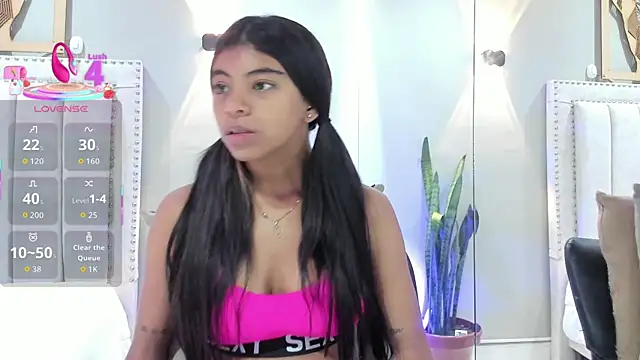 Snapshot of _Anna_Maria chatting on 11/24/25, 07:24 Anna Maria online show from 11/24/25, 07:24