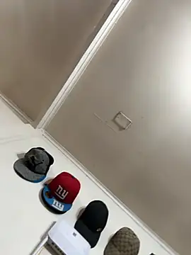 Elpichulotote20 online show from 11/03/25, 02:24