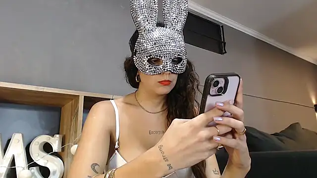 mickystrumia23 online show from 04/15/26, 07:58