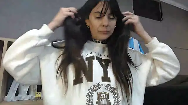 mickystrumia23 online show from 06/16/26, 03:47