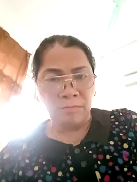 Snapshot of small-house123 chatting on 11/08/25, 08:25 small-house123 online show from 11/08/25, 08:25