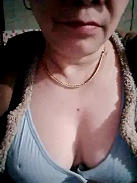 small-house123 online show from 02/04/26, 12:44