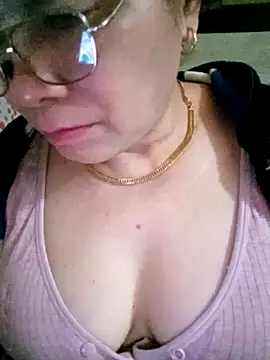 small-house123 online show from 02/17/26, 03:58