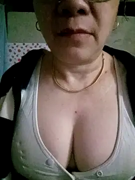 small-house123 online show from 02/21/26, 07:15