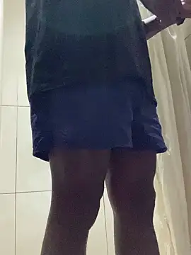 Snapshot of Ndodemnyama@xh chatting on 11/17/25, 04:18 Ndodemnyamaxh online show from 11/17/25, 04:18