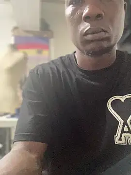 Snapshot of Ndodemnyama@xh chatting on 01/10/26, 06:04 Ndodemnyamaxh online show from 01/10/26, 06:04