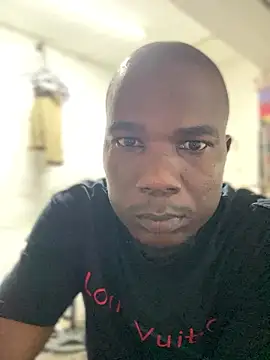 Snapshot of Ndodemnyama@xh chatting on 01/12/26, 11:04 Ndodemnyamaxh online show from 01/12/26, 11:04