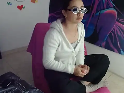 Snapshot of NathyMilf_ chatting on 11/07/25, 09:42 NathyMilf online show from 11/07/25, 09:42