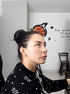 Snapshot of NathyMilf_ chatting on 12/03/25, 04:09 NathyMilf online show from 12/03/25, 04:09