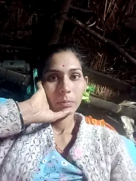 Snapshot of Jyoti_Roy1 chatting on 11/16/25, 04:01 Jyoti Roy1 online show from 11/16/25, 04:01