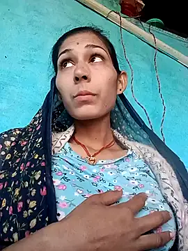 Snapshot of Jyoti_Roy1 chatting on 12/04/25, 03:05 Jyoti Roy1 online show from 12/04/25, 03:05