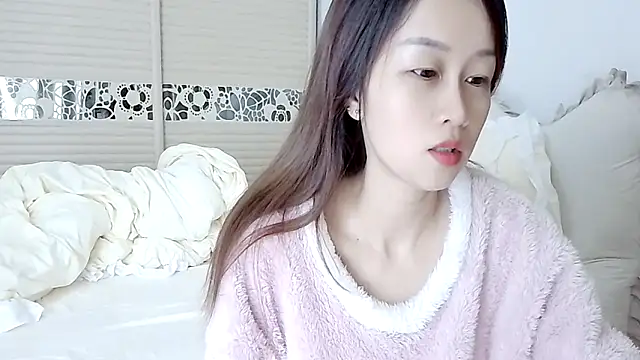 lookbyby online show from 11/29/25, 12:02