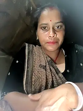 Snapshot of Hot_bhomi1 chatting on 11/02/25, 04:20 Hot bhomi1 online show from 11/02/25, 04:20