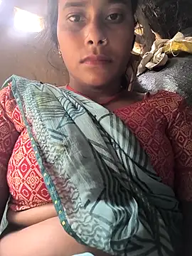 Snapshot of Hot_bhomi1 chatting on 11/06/25, 07:42 Hot bhomi1 online show from 11/06/25, 07:42