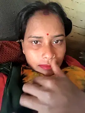 Snapshot of Hot_bhomi1 chatting on 11/18/25, 04:50 Hot bhomi1 online show from 11/18/25, 04:50