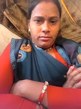 Snapshot of Hot_bhomi1 chatting on 11/28/25, 04:37 Hot bhomi1 online show from 11/28/25, 04:37