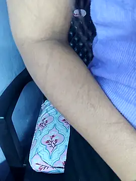 Hey shiviii online show from 04/07/26, 04:40