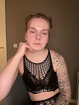 LisaFreierxx online show from 02/24/26, 10:30