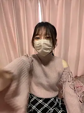 Snapshot of Kanna_072_ chatting on 11/29/25, 02:25 Kanna 072 online show from 11/29/25, 02:25