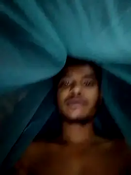 GlossyBuddy13 online show from 03/06/26, 12:51