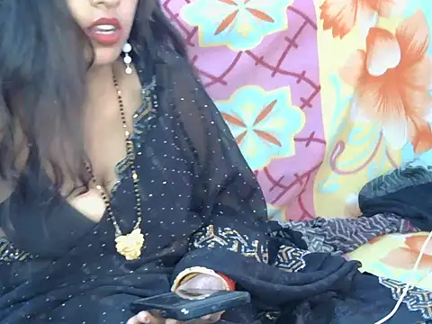 Snapshot of roja-1 chatting on 11/04/25, 08:35 roja-1 online show from 11/04/25, 08:35