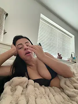 Bethrae25 online show from 03/15/26, 08:42