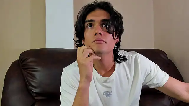 Snapshot of James_Morrisonm chatting on 11/24/25, 08:41 James Morrisonm online show from 11/24/25, 08:41