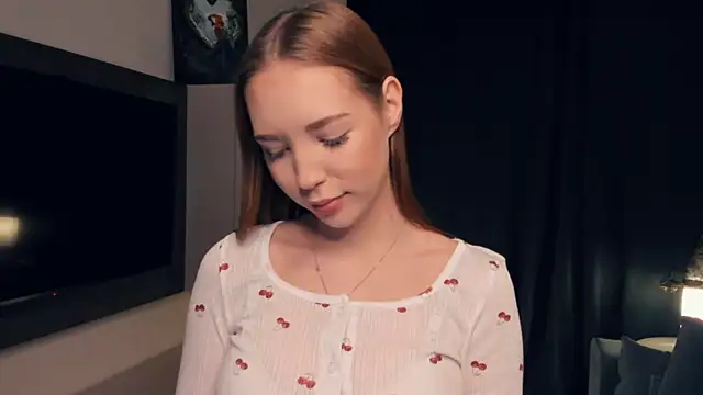 Snapshot of MerlePalaia chatting on 11/14/25, 09:02 MerlePalaia online show from 11/14/25, 09:02