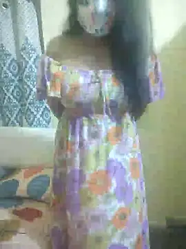 mouni499 online show from 12/22/25, 02:47