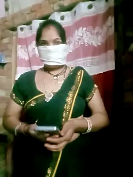 Snapshot of Hotsexy_bhabhiji chatting on 11/09/25, 04:49 Hotsexy bhabhiji online show from 11/09/25, 04:49