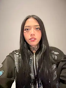 JIORYOvO online show from 11/12/25, 01:39