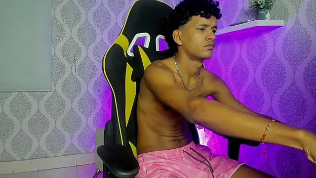 Boy savoy online show from 02/20/26, 07:21