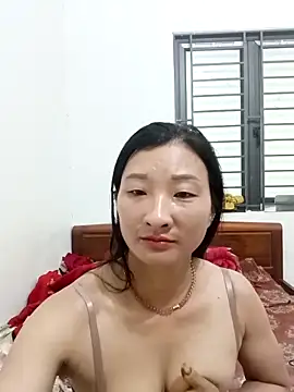 wees-lind online show from 11/10/25, 12:42