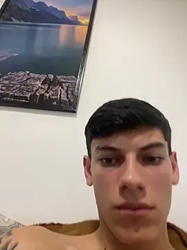 Snapshot of johnbe054 chatting on 11/02/25, 04:59 johnbe054 online show from 11/02/25, 04:59