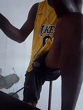 Snapshot of moreninho564 chatting on 11/04/25, 12:26 moreninho564 online show from 11/04/25, 12:26