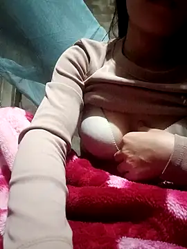 Snapshot of Dany6888 chatting on 11/18/25, 11:36 Dany6888 online show from 11/18/25, 11:36