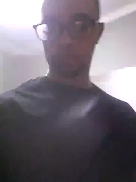 Snapshot of annifuck13 chatting on 09/21/25, 01:40 annifuck13 online show from 09/21/25, 01:40