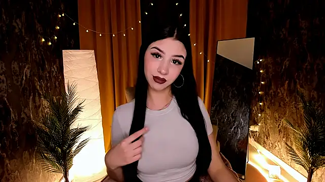 Snapshot of jasminharris chatting on 11/07/25, 02:44 jasminharris online show from 11/07/25, 02:44