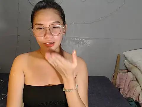 hotsexyreb online show from 12/14/25, 11:04