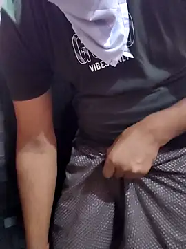 Snapshot of rahulkumaragarwal chatting on 11/04/25, 12:10 rahulkumaragarwal online show from 11/04/25, 12:10