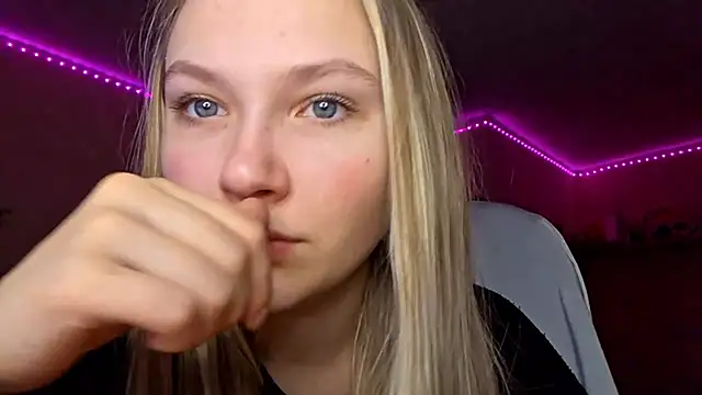 KarinRobertson online show from 02/10/26, 05:28