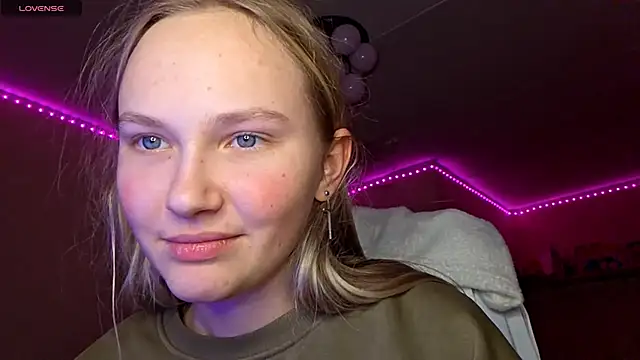 KarinRobertson online show from 02/13/26, 04:03