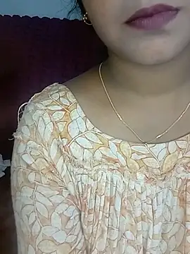 Snapshot of Neha533 chatting on 06/07/26, 06:33 Neha533 online show from 06/07/26, 06:33