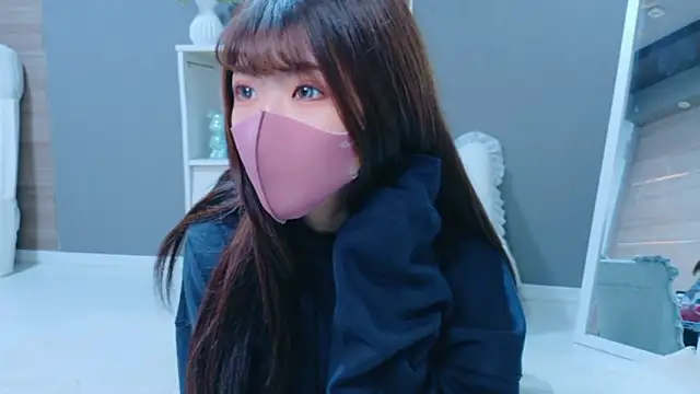 Snapshot of oto-X-cup chatting on 11/22/25, 05:28 oto-X-cup online show from 11/22/25, 05:28