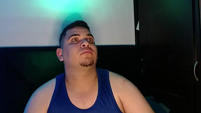 Snapshot of Dante_Valcur chatting on 11/07/25, 02:00 Dante Valcur online show from 11/07/25, 02:00