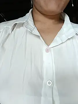Sara pusyy online show from 06/25/26, 05:12