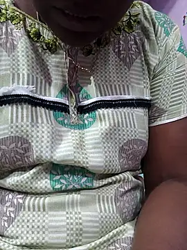 hyd couple7878 online show from 12/18/25, 10:10